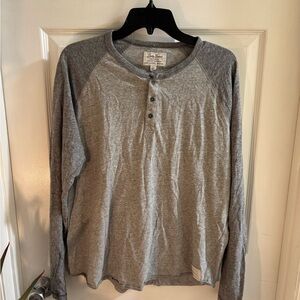 Lucky Brand Grey Label Heather Gray Long Sleeve Men’s Henley Shirt, Size L